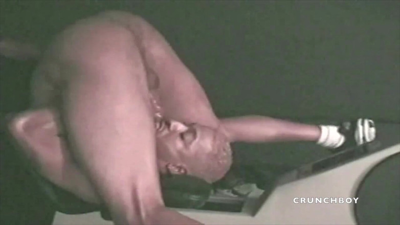 GAY VINTAGE PORN: Muscle straight loves to suck his own cock