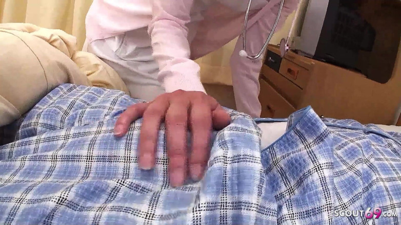 Asian porn collection: Skinny Japan Nurse Teen gives Patient Blowjob and gets Cumshot