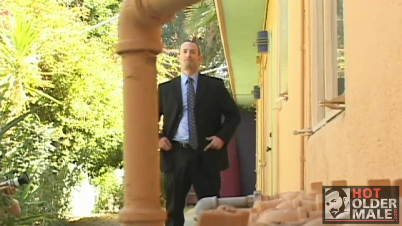 Pantheon men: Até amigos de negócios