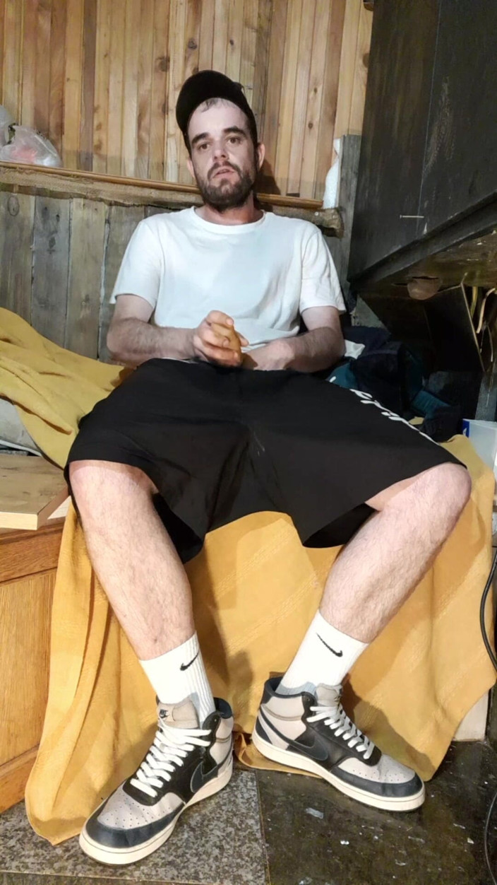 jerkofflover: În Adidași Nike