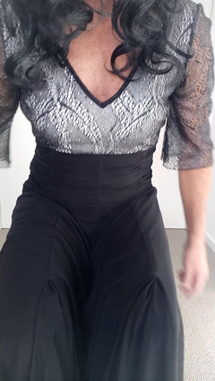 dragontrainer5: Crossdresser svléká velké anální dildo 1