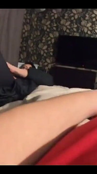 Dubbel plezier met Milfycalla aflevering 9 van 47 netkousen, pijpbeurten, anaal & cumshots