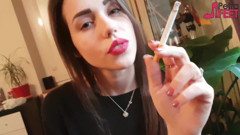 Smokin Fetish: Fumando da vicino con una bella ragazza