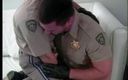 Gays Case: 미시 경찰 창녀 머핀이 날아가서 따먹히다