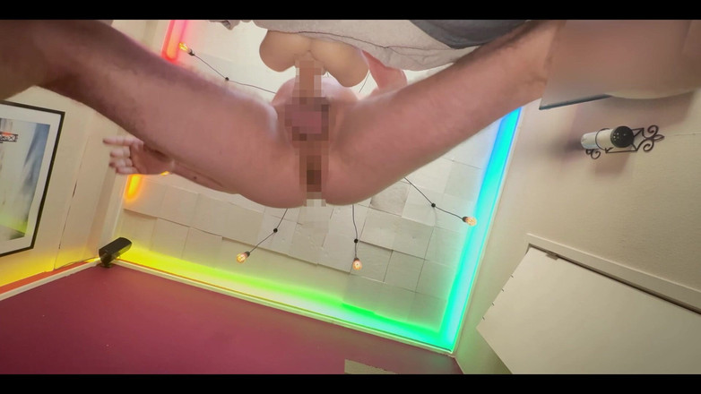 ScottyNaughty69: パパはあなたが下に横たわりながら、彼があなたにイくのを見守るのを待っています!