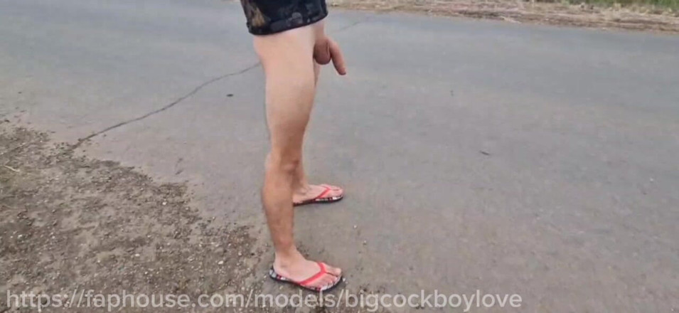 AlexGay: Jebanie na kapturze na autostradzie, to szok w pełnym widoku...