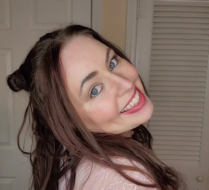 KinkyKatie: Ich habe diese kleine dessous für dich zum tanzen gebracht,...