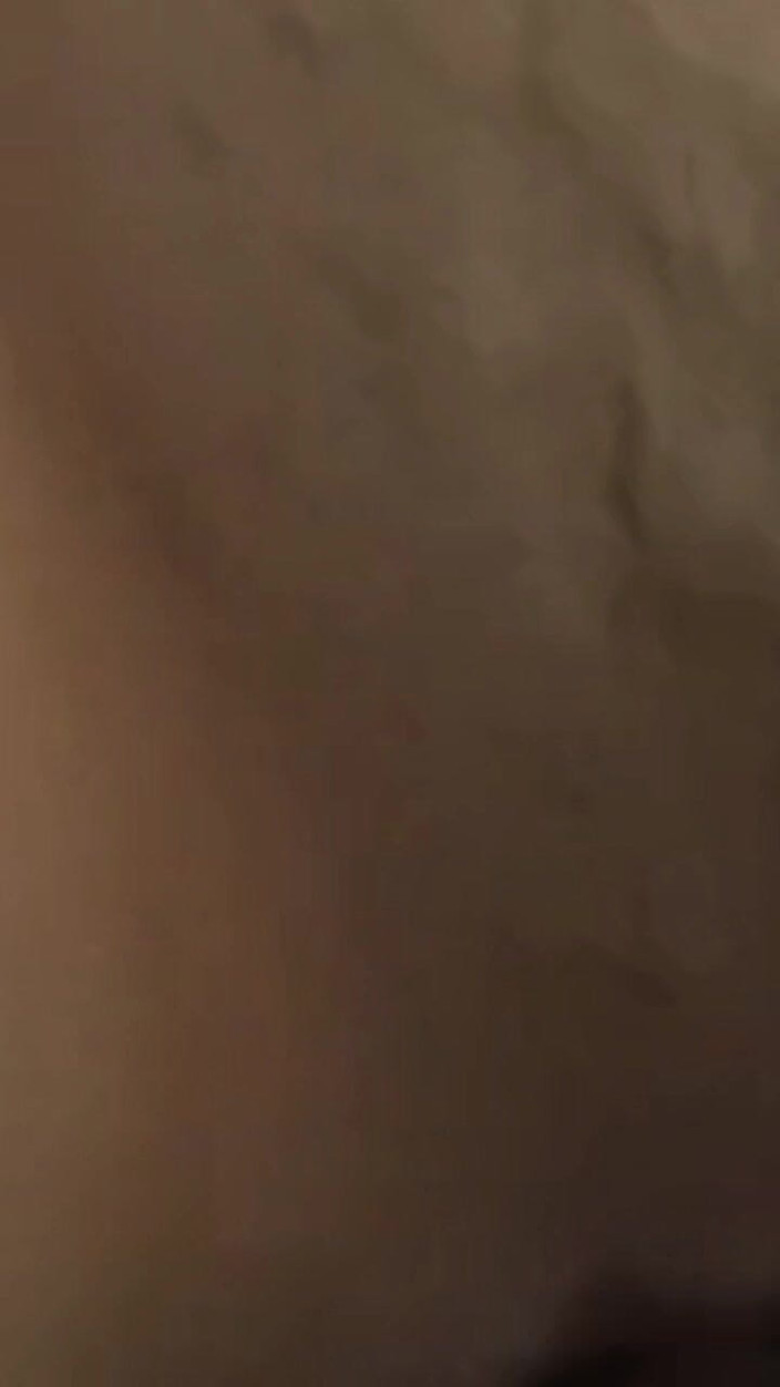 Aladin_87: Birinin karısıyla oynuyor