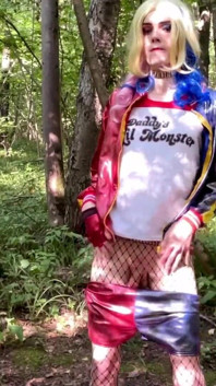 Harley Quinn Naked Outdoor
