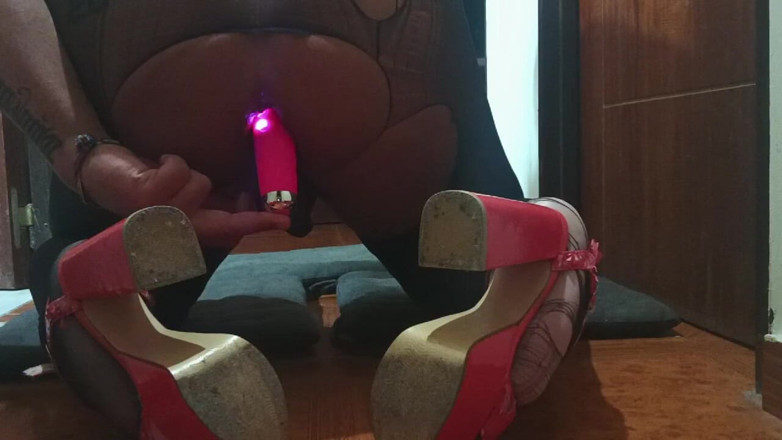 The magic: Jugando Con Un Rico Vibrador