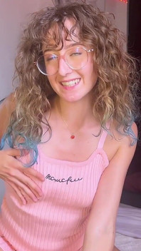 वह टपक रही है! क्रीमपाइ Altgirl