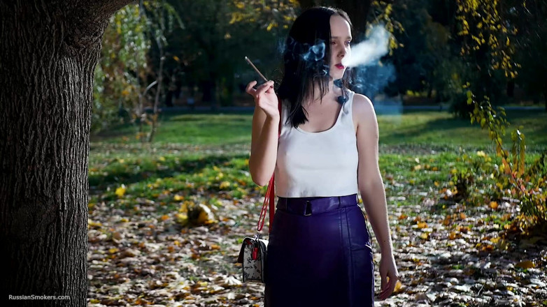 Russian Smokers: Anastasia