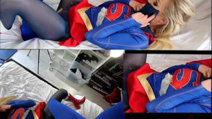 Nylon Xtreme: Gabi Gold je supergirl ošukaná nylonovými punčochami