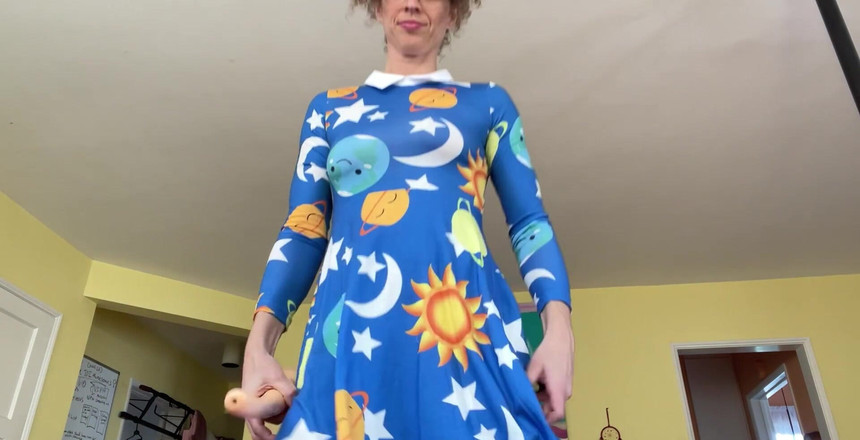 VibeWithMommy: Židovská macecha ms. Jizzle šuká oba joi jejího nevlastního syna