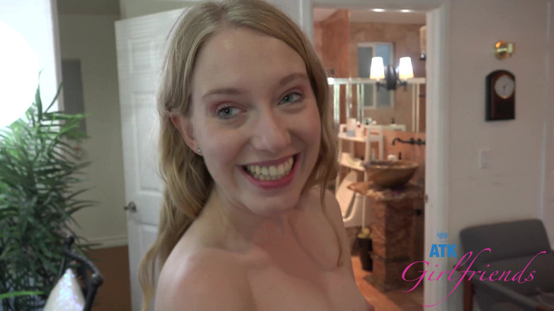 ATK Fans (Girlfriends): Ri fai tornare kallie in casa e rapidamente a letto