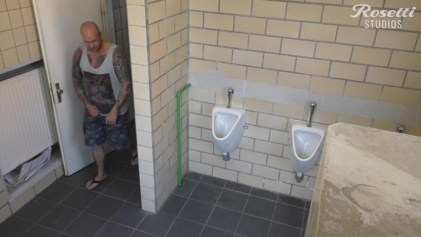 Das Glory Hole Am Busbahnhof (Rosetti)