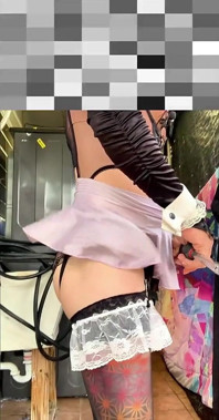 Cintia götlü ladyboy yarak üzerinde