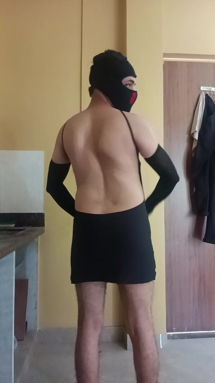 Desi shikha: Colega mea de cameră se joacă cu pula ei sexy și...