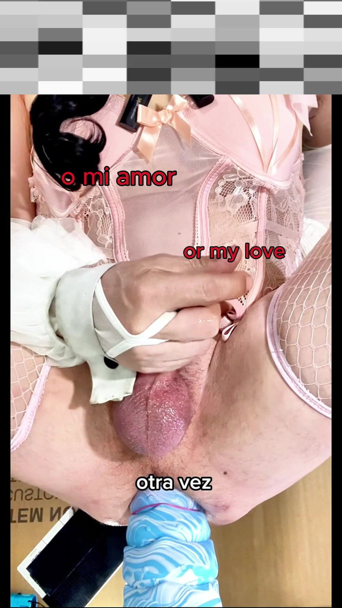 Benito414: Puedo saltar así sobre tu polla sin parar hasta el...