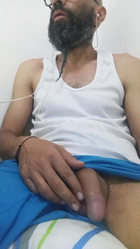 Saya melancap lagi