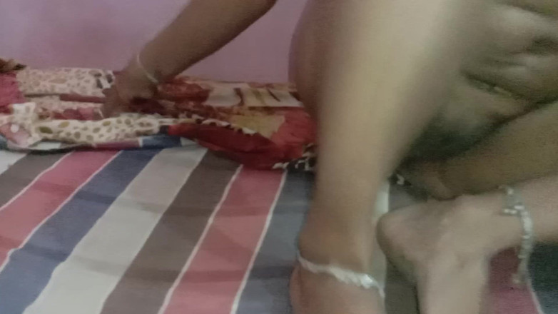 Madhayapradeshbhabhi: Te rog, lasă-mă