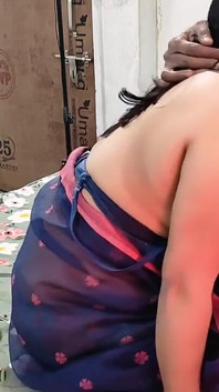 Bhabhi Desi India yang cantik dan adik iparnya berkongkek indah