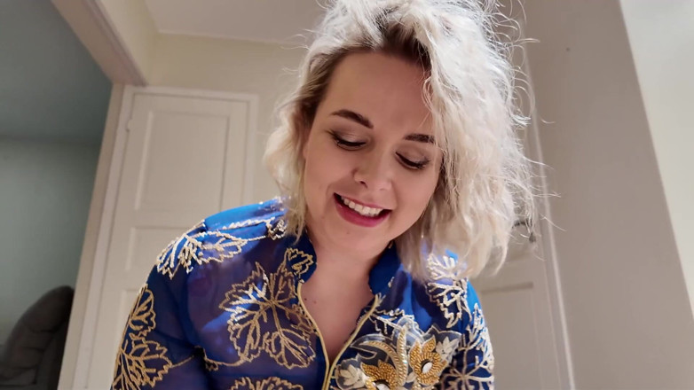 Amateur Homemade Porn: Sexe maison avec ma belle-mère mignonne et plantureuse