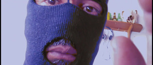 Stink HairyMale: 뮤직비디오 시크릿 마스카라도