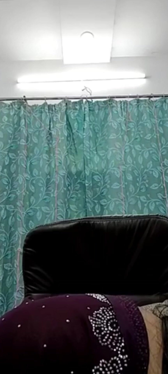 YourSexyWife: Novia muestra y presiona sus tetas en videollamada