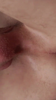 STAXUS :キュートで健康的な仲間は、コックを愛する、ディックトゥーティンのファッカーのペアであることを証明します!