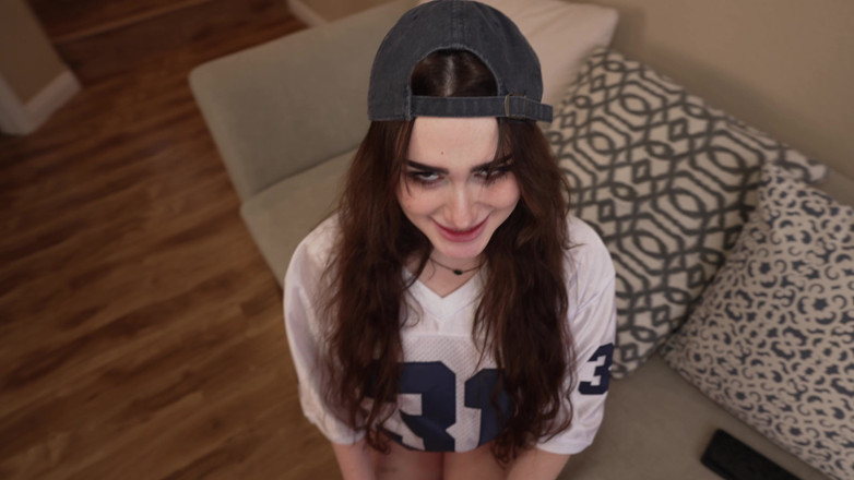 My POV Fam: College Girl Needs to Win the Bet