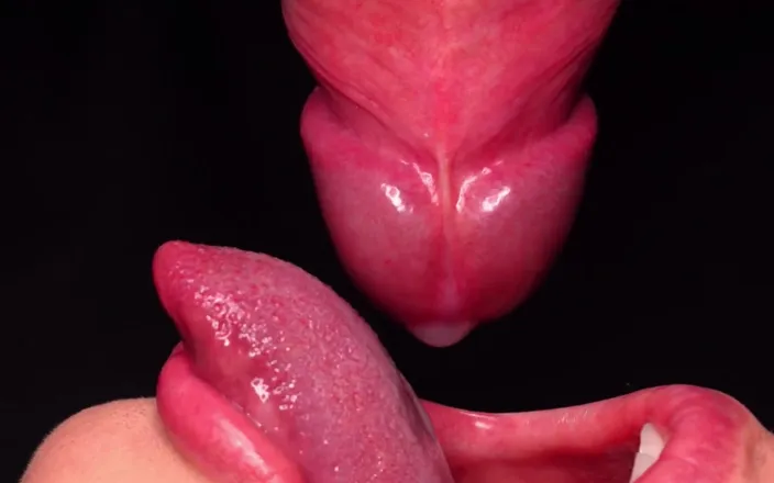 Niki studio: Blowjob with Condom, Then Breaks It and Takes All the...