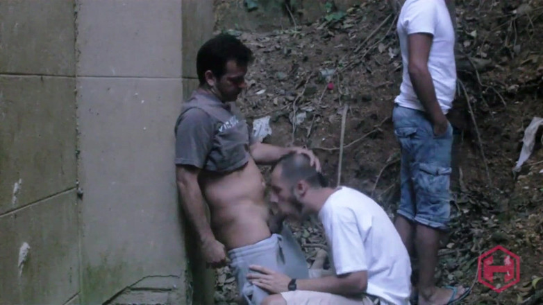 Amadeus studio: Tertangkap saat berlayar!!