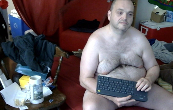 Caressonnous: Uvolni se nahý