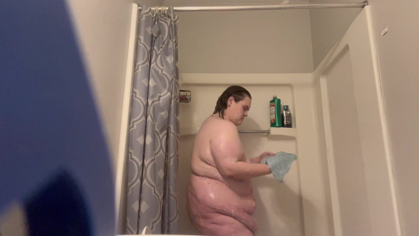 Nasty fat bitch showers (Fatt gooddes) Nasty fat bitch showers (Fatt gooddes)