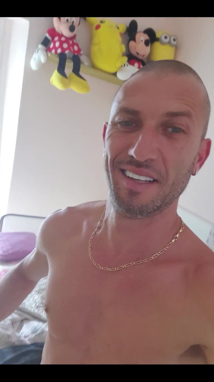 Boy jerking off: Solo mastürbasyon