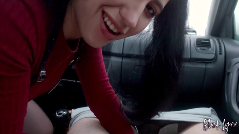 YSP Studio: Side Pose Car Blowjob - She Swallows All the Cum
