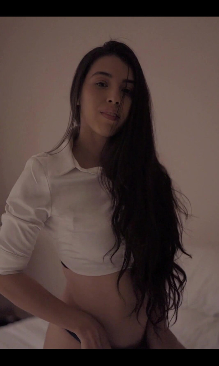 SharonDeluxe: Fais un réveil à côté de moi