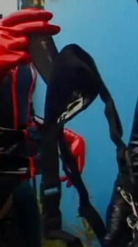 เลียหี ใส่หน้ากากก๊าซ แล้วโดนย่ำยี