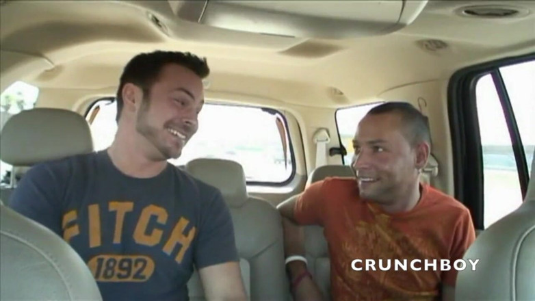 STRAIGHT BOYS CURIOUS FROM PRAHA: Натурала из Праги трахается в машине