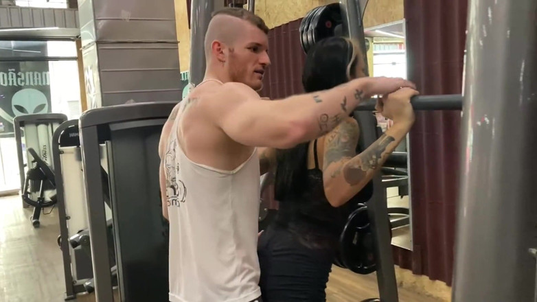 Carmona's films: I Fucked the Hot Tattooed Girl From the Gym