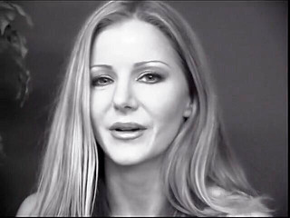 Stunning MILFs: Curvă vorbind despre ce îi place