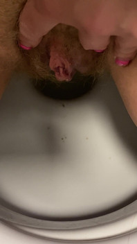 Hairy Pussy Pee and Accidentally Fart, Very Close up View 4K 60fps