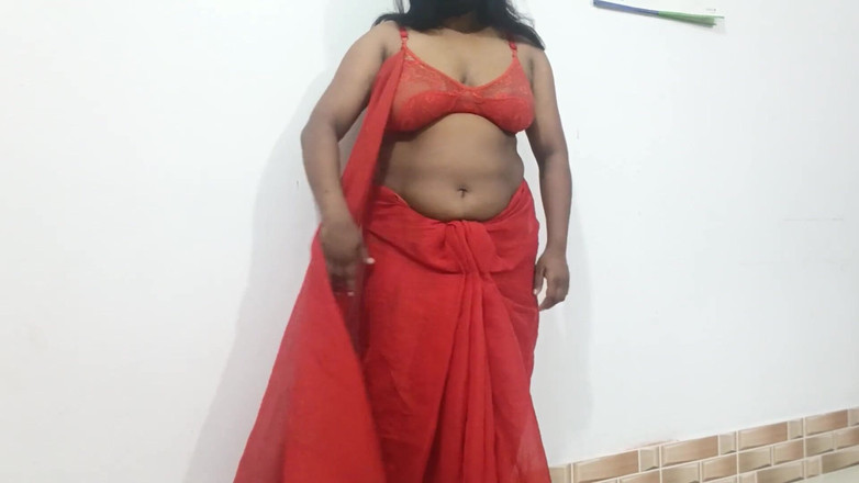 Skakoi: La ragazza indiana Sari Danci