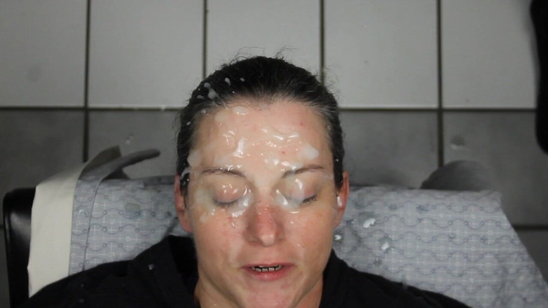 Dirty Dees: India sucia ama tratamientos faciales