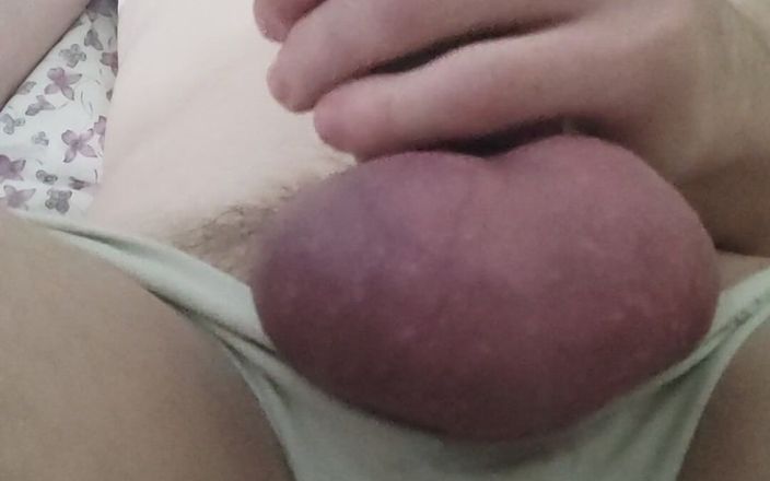 I like boobs (sissy): Pulă legată, o încărcătură mare de spermă cremoasă