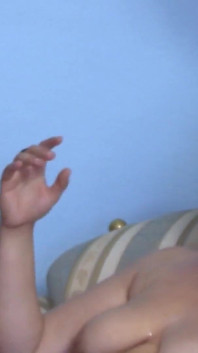 Slet trio neuken met man en minnaar in hetzelfde bed - 3