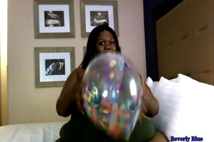 Beverly Blue: Beverly और Confetti गुब्बारे