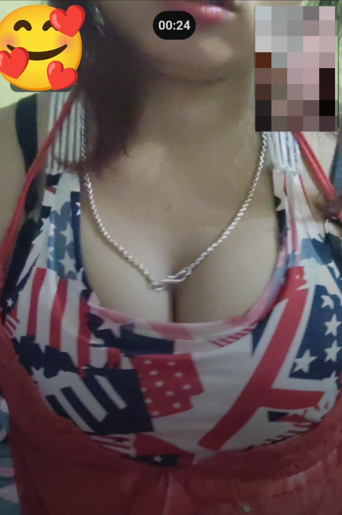 Uttar dinajpur: Internationaler videoanruf sex watsapp