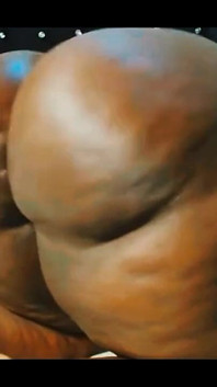 Farting BBW Anal Dildo and Standing Twerk